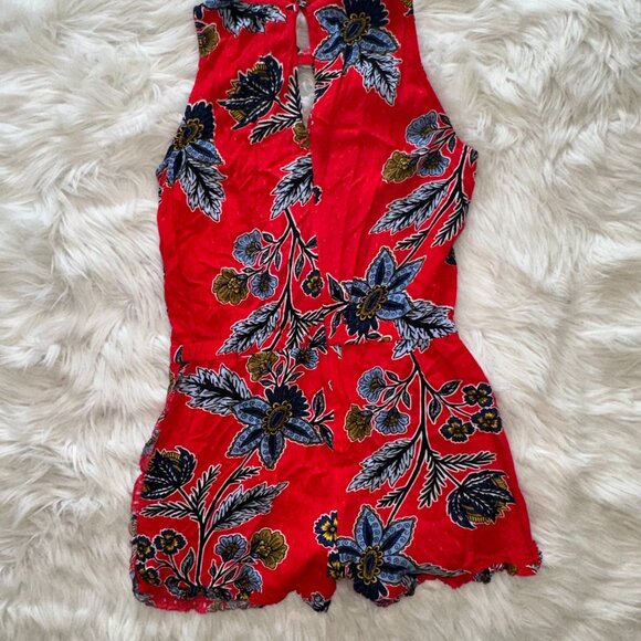 LOFT Floral Romper - Picture 5 of 7